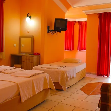Carmina Hotel 3*