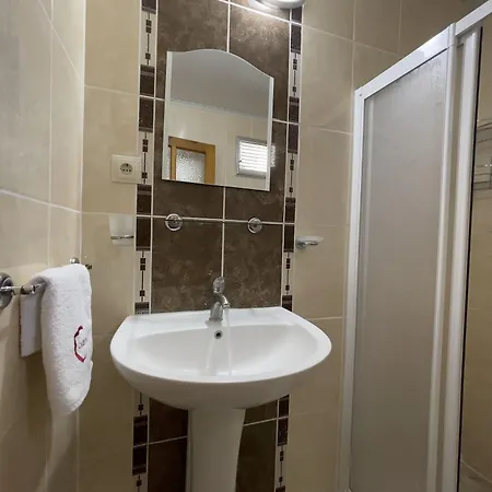Carmina Hotel 3*