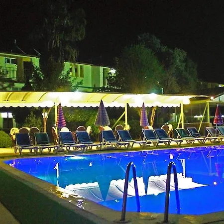 Carmina Hotel