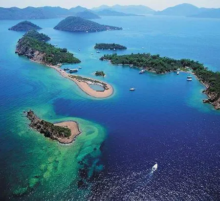 Carmina מלון אולודניץ